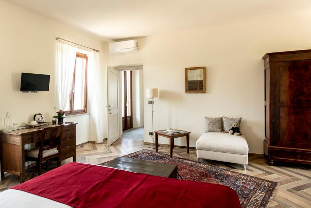 Le Vecchie Persiane - Bed & Breakfast Diano dʼAlba Exteriér fotografie