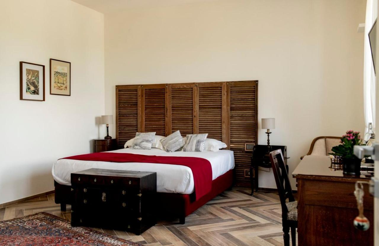 Le Vecchie Persiane - Bed & Breakfast Diano dʼAlba Exteriér fotografie