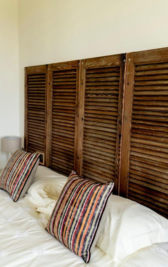 Le Vecchie Persiane - Bed & Breakfast Diano dʼAlba Exteriér fotografie